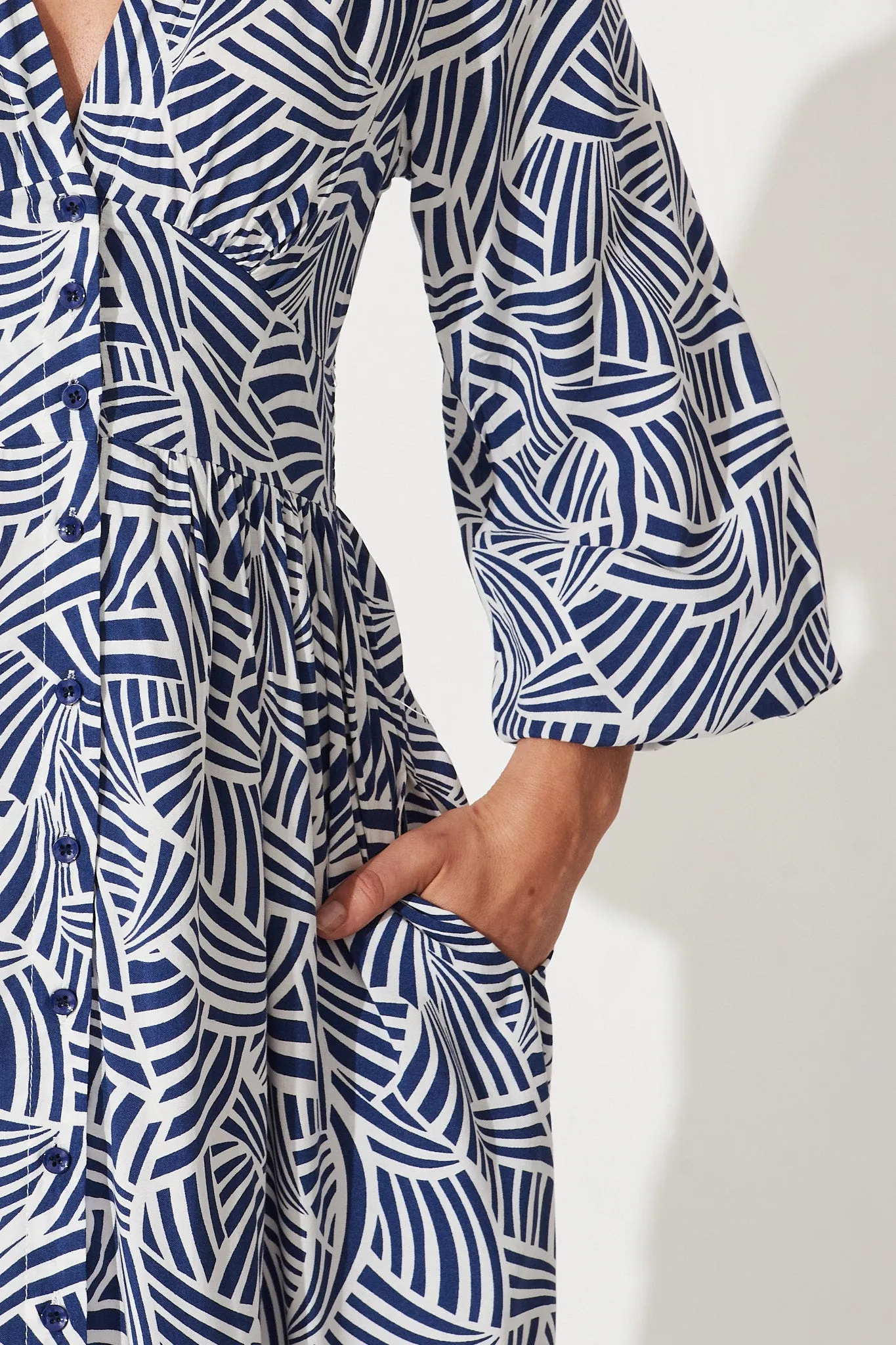 Elanora Midi Shirt Dress In Navy With White Print