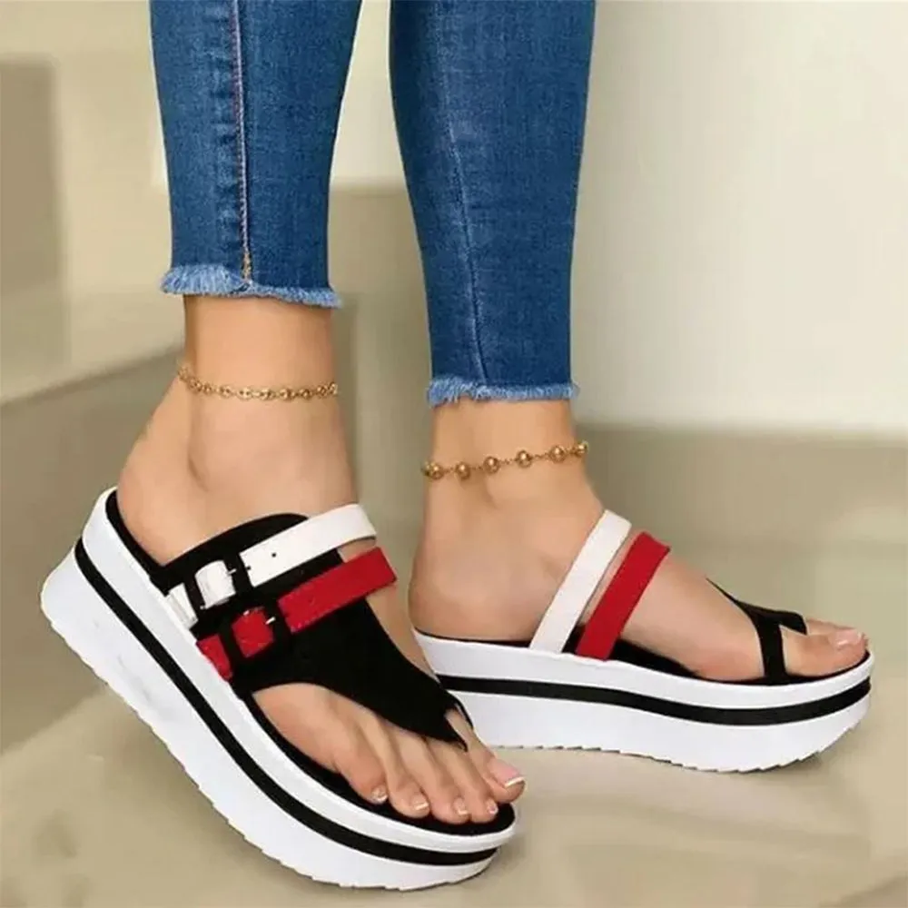 Timeless and functional orthopedic Sandals
